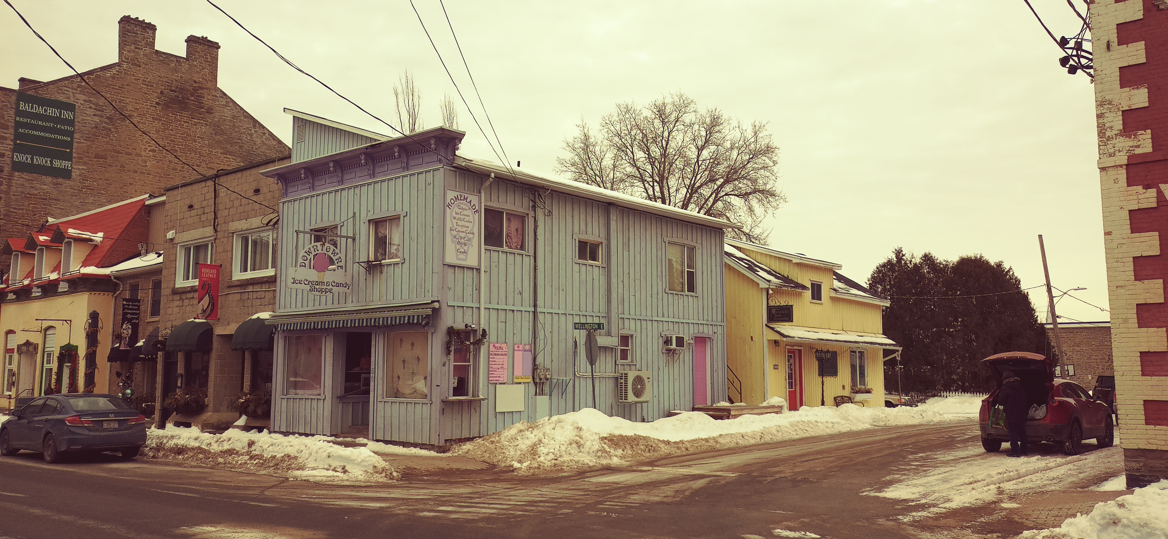 buildings by the roadside in Merrickville