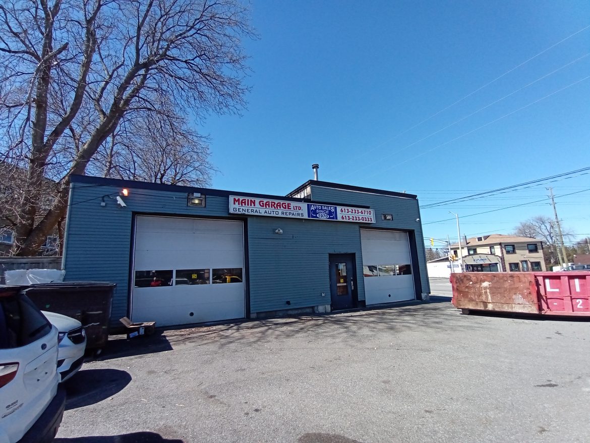 Automotive Garage For Sale in Ottawa