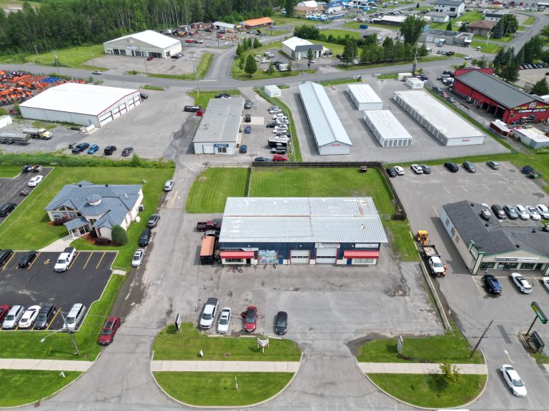 Commercial Building for Sale in Embrun: 5,000 sf Industrial/Retail on 1 Acre