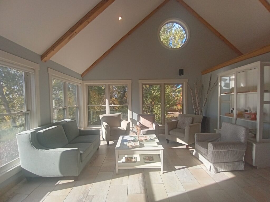 Ottawa Nail Salon For Lease