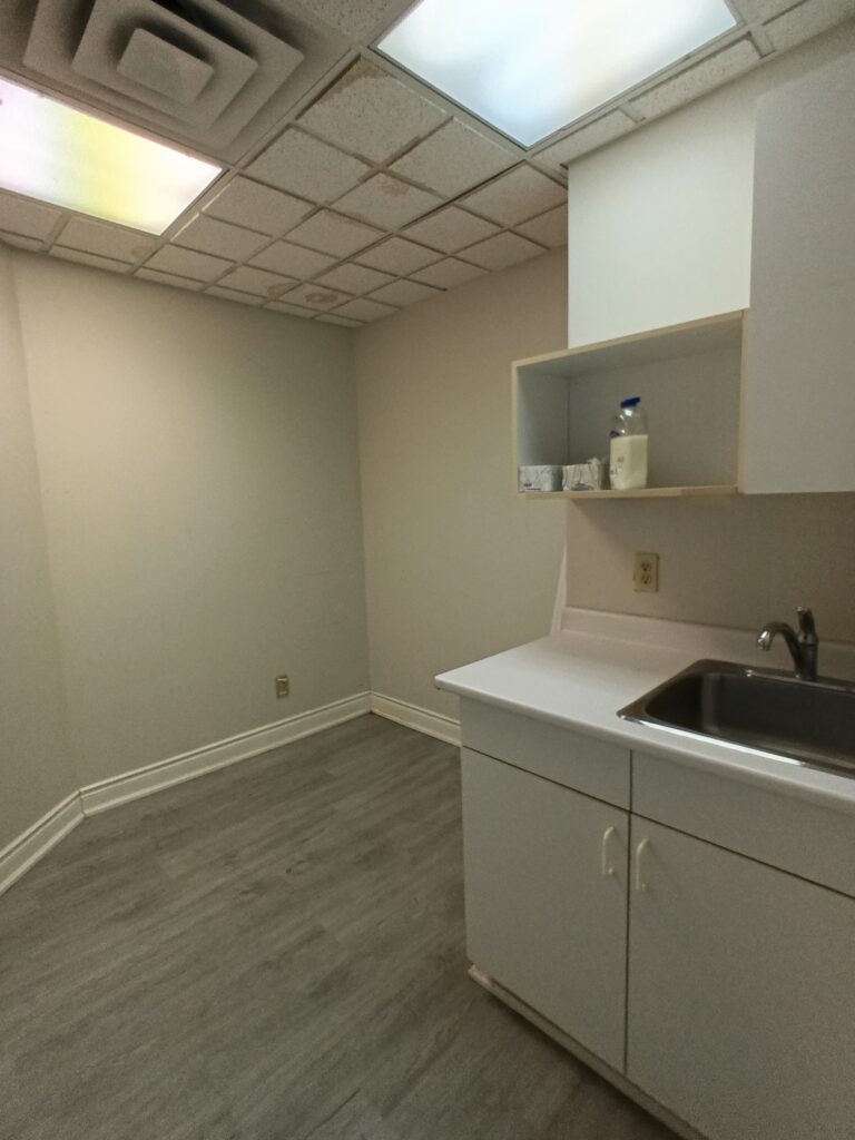 Kanata Warehouse For Lease