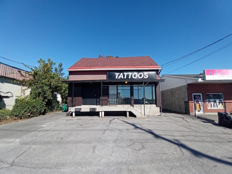 Commercial Building for Sale or Rent in East Ottawa: Retail and Office Duplex