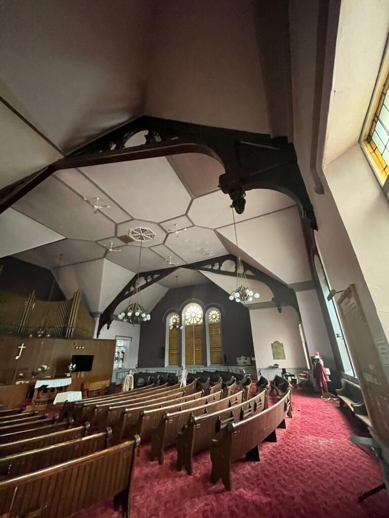 Church sanctuary for lease at 473 Cumberland St, Ottawa